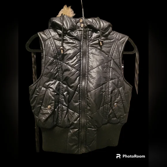 Puffer Vest - Picture 2 of 3